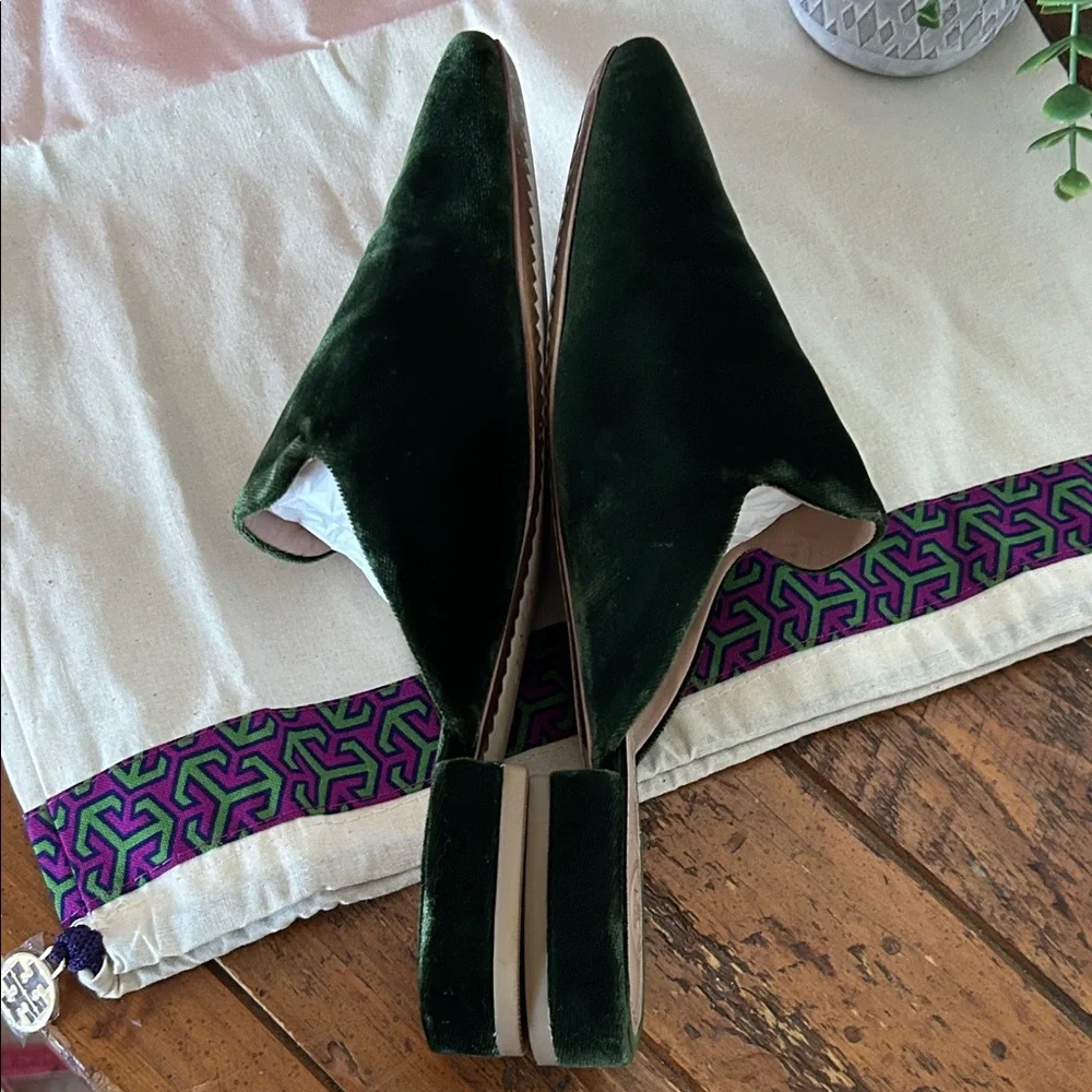 Tory Burch Carlotta Slide Velvet Dark Green Mules